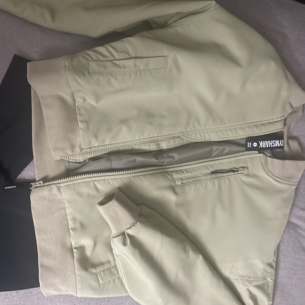 Gymshark Utility Jacket in Olive Green - Picture 3 of 6